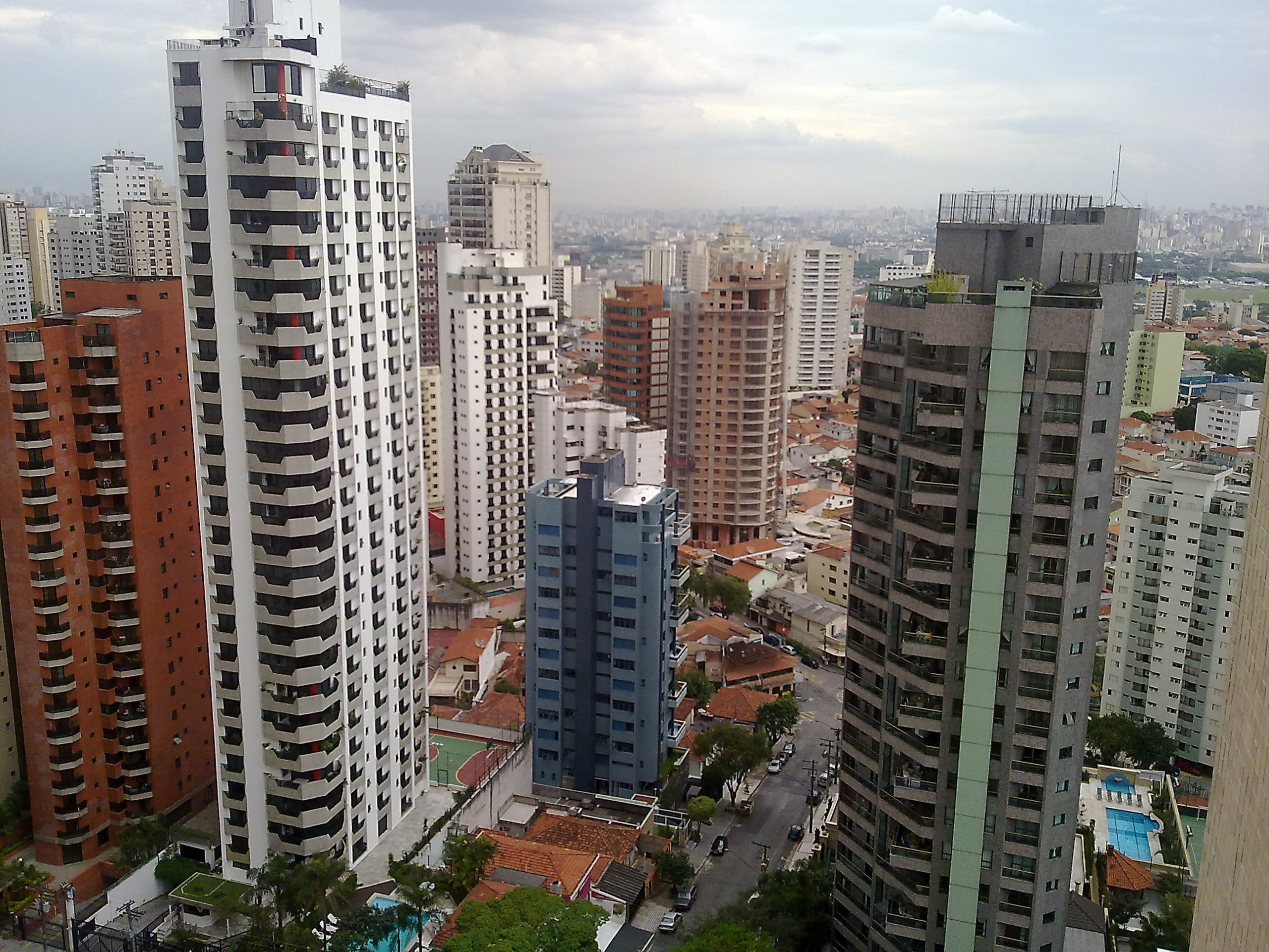 Zona Norte de SP: vista dos prédios do bairro Santana, de São Paulo.